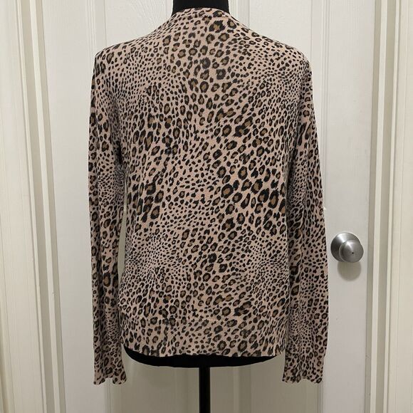 Time and Tru Leopard Print Button Up Knit Cardigan Sweater Women's Small 4 - 6 - Picture 4 of 7